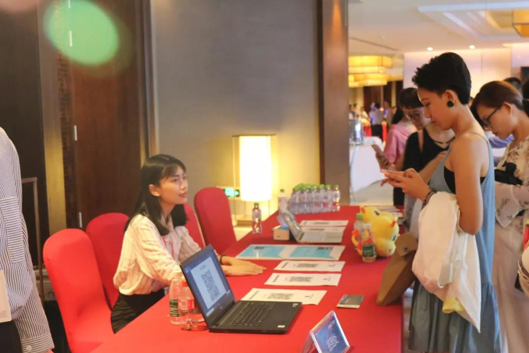 src=https://admin.hainu.edu.cn/upfile/htmledit/jingguan/image/20180712/20180712153037513751.png